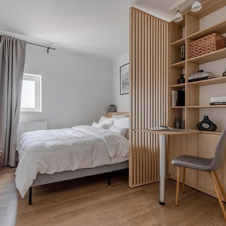 Little Attic By Citylife Suites Букурещ Екстериор снимка
